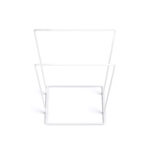 Stojak na ręczniki wolnostojący w kolorze białym na białym tle